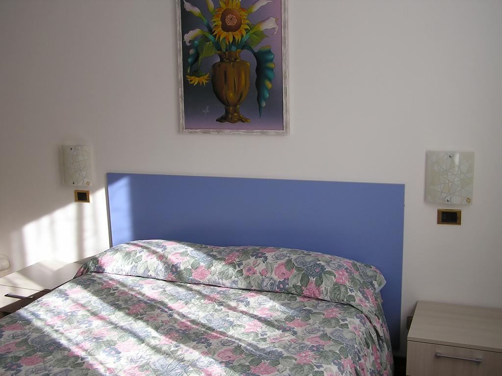 Apartment Maria & Patrizio Lignano Sabbiadoro Habitación foto